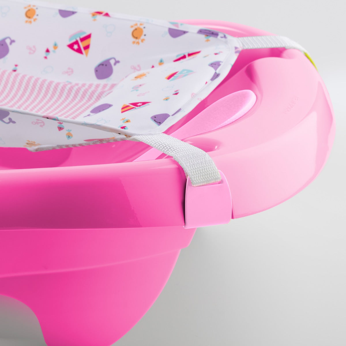 Summer Infant Comfy Clean Deluxe Newborn To Toddler Tub Girl