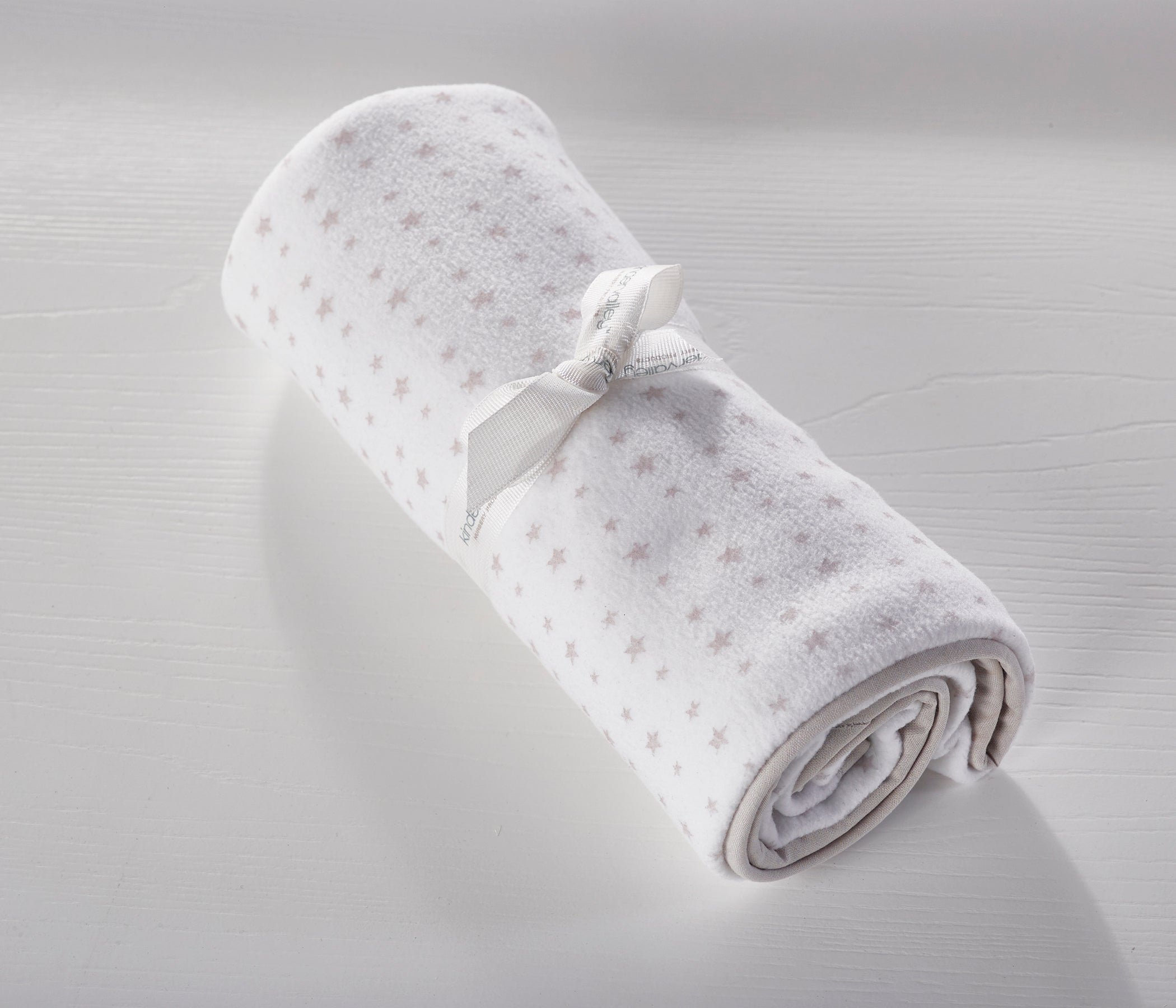 Kinder Valley Stars Print Fleece Blanket