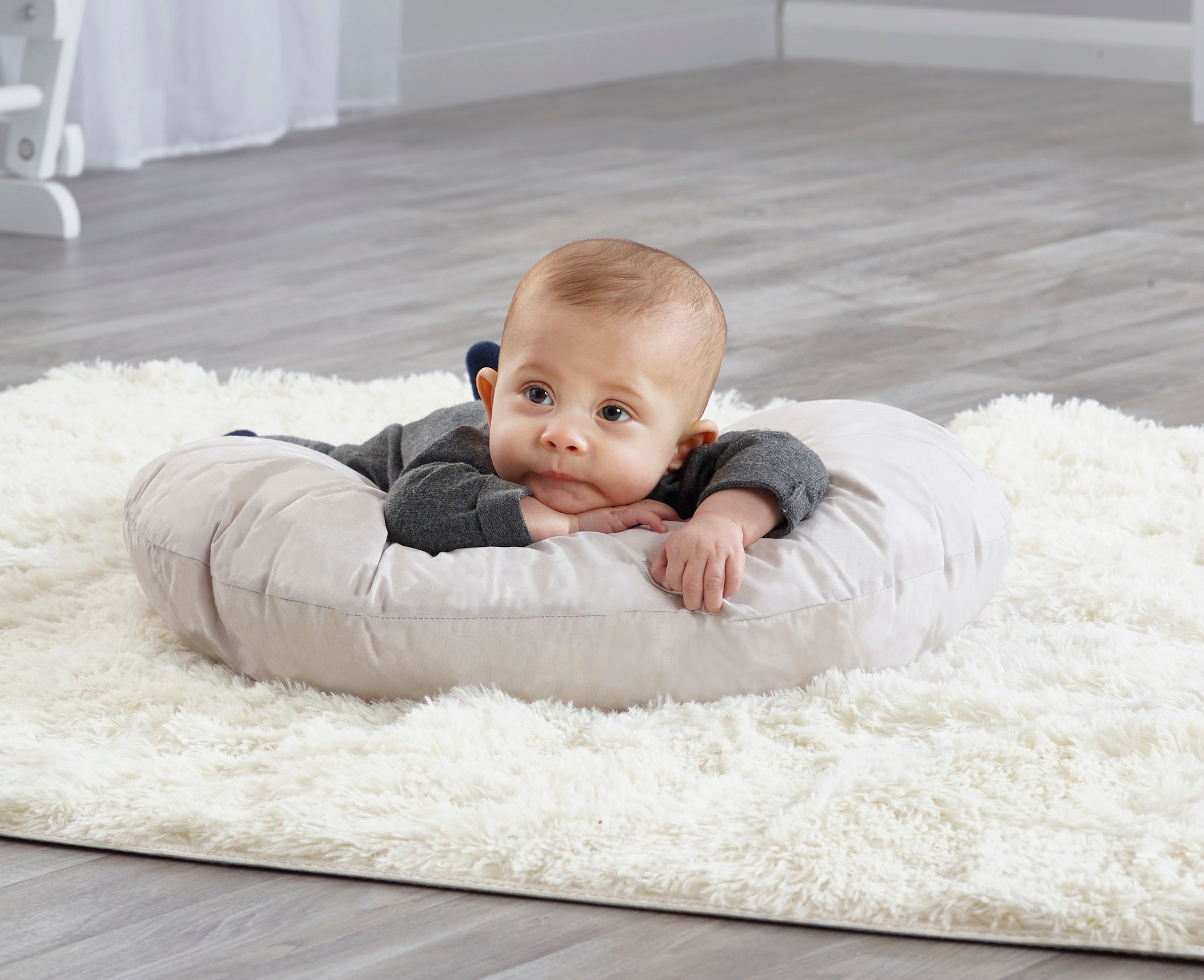 Kinder Valley Plain Grey donut Nursing Pillow