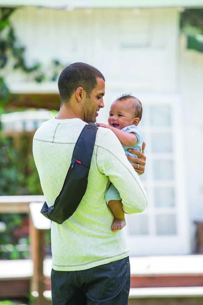 Infantino  Zip Travel Carrierâ„¢