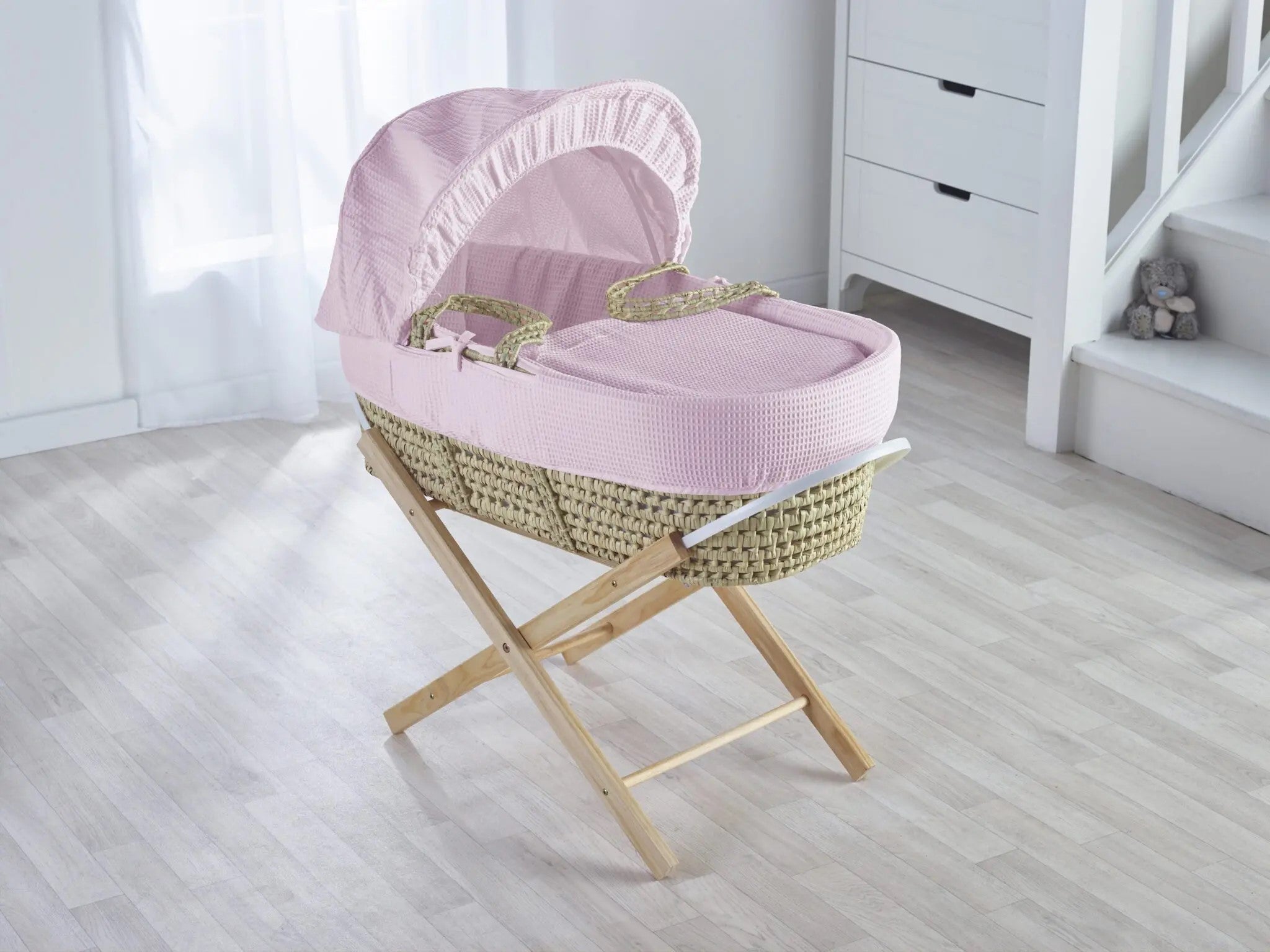 Kinder Valley Elegant Waffle Moses Basket With Folding Stand Pink