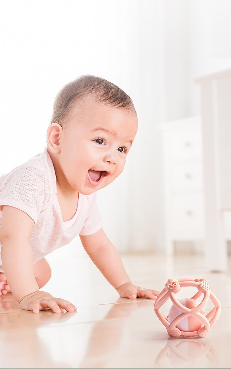Kidsme Silicone Teething Ball Pink