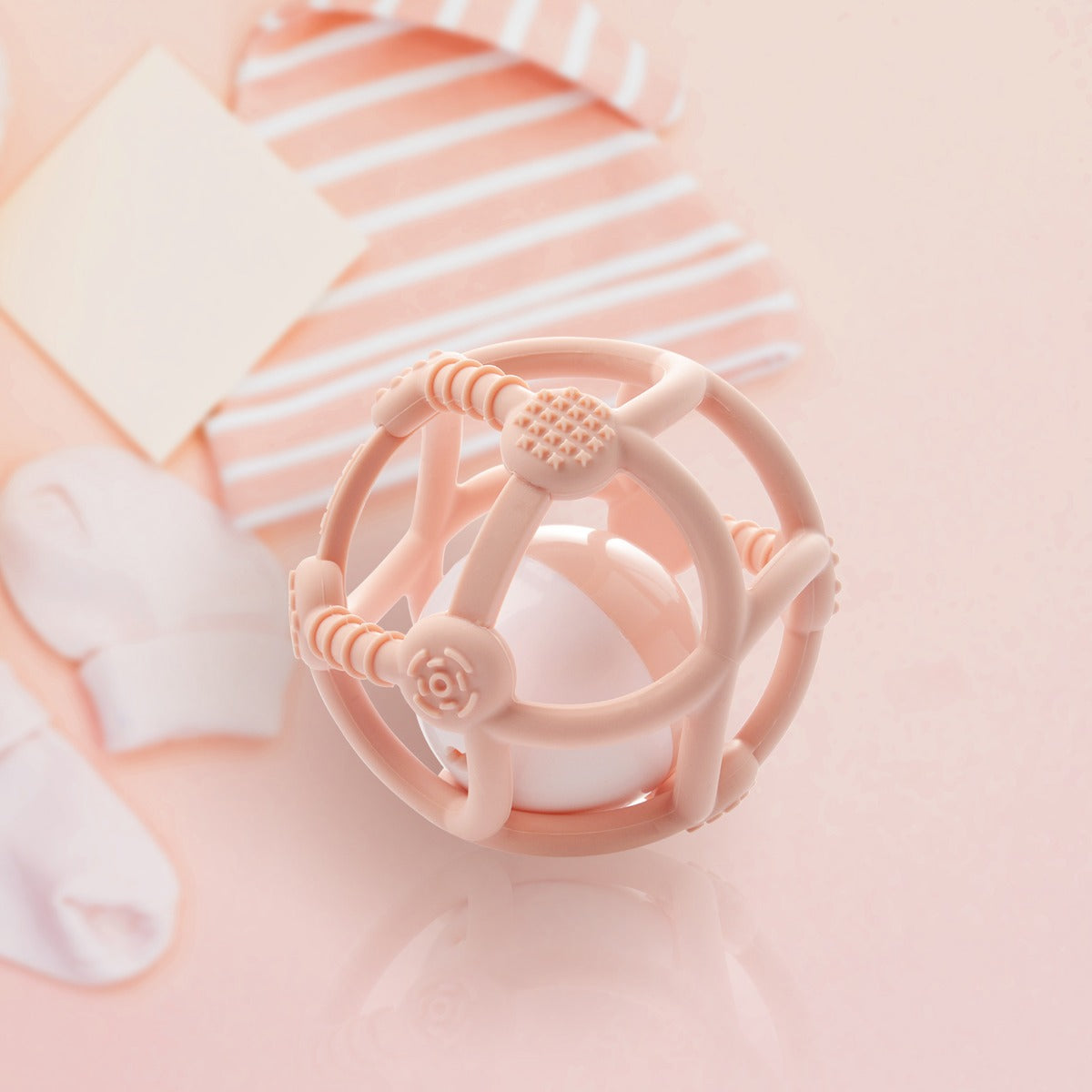 Kidsme Silicone Teething Ball Pink