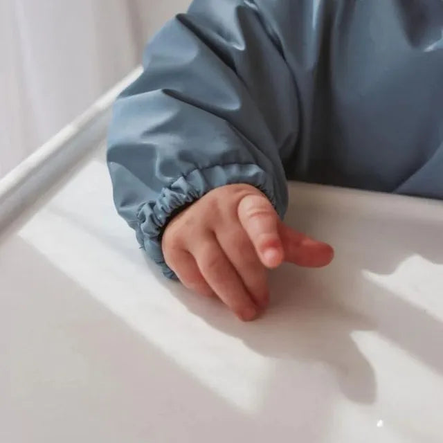 All4Ella - مريلة بأكمام طويلة معاد تدويرها - أزرق ثنائي اللون