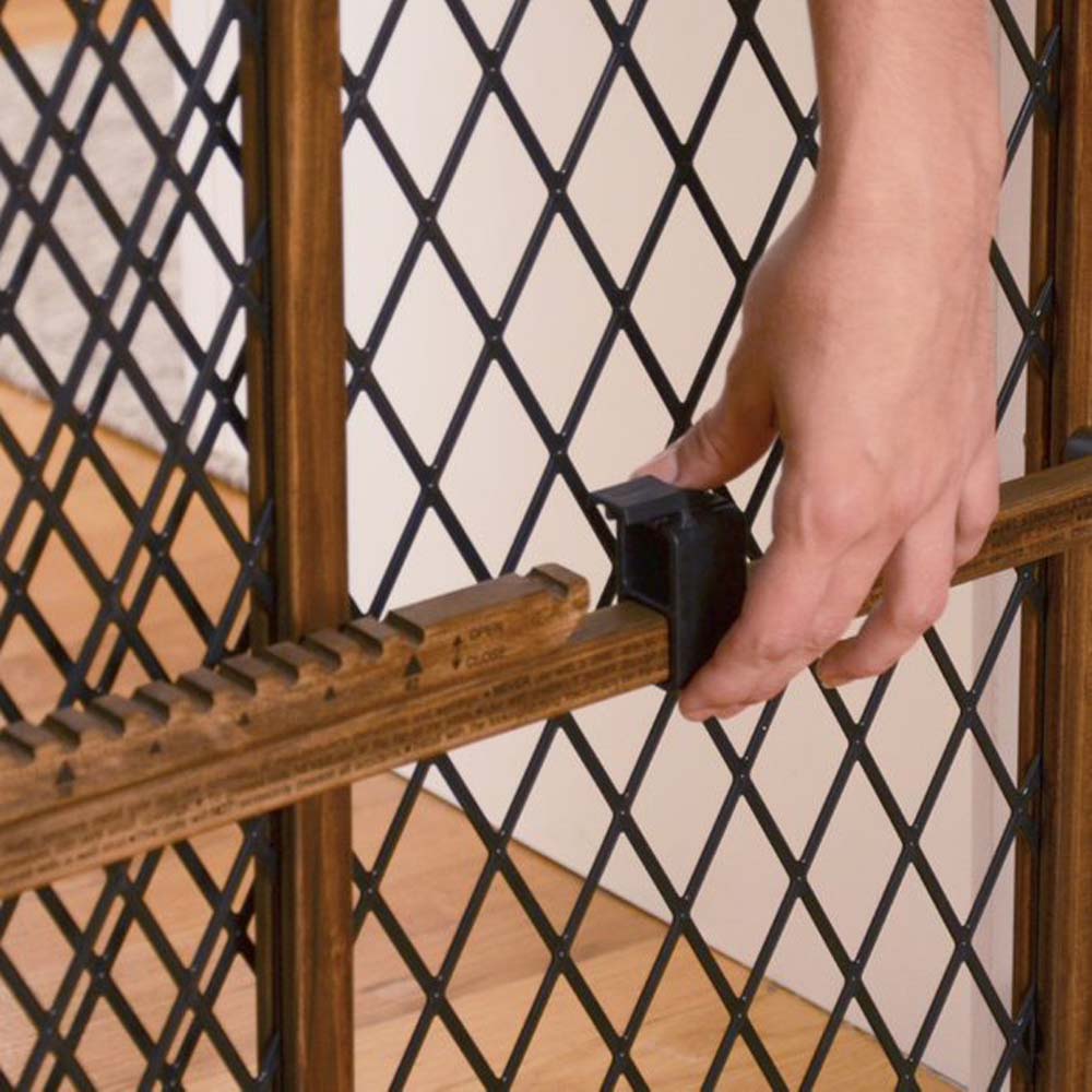 Evenflo Position & Lock Pressure Mount Baby Gate 6M 24M