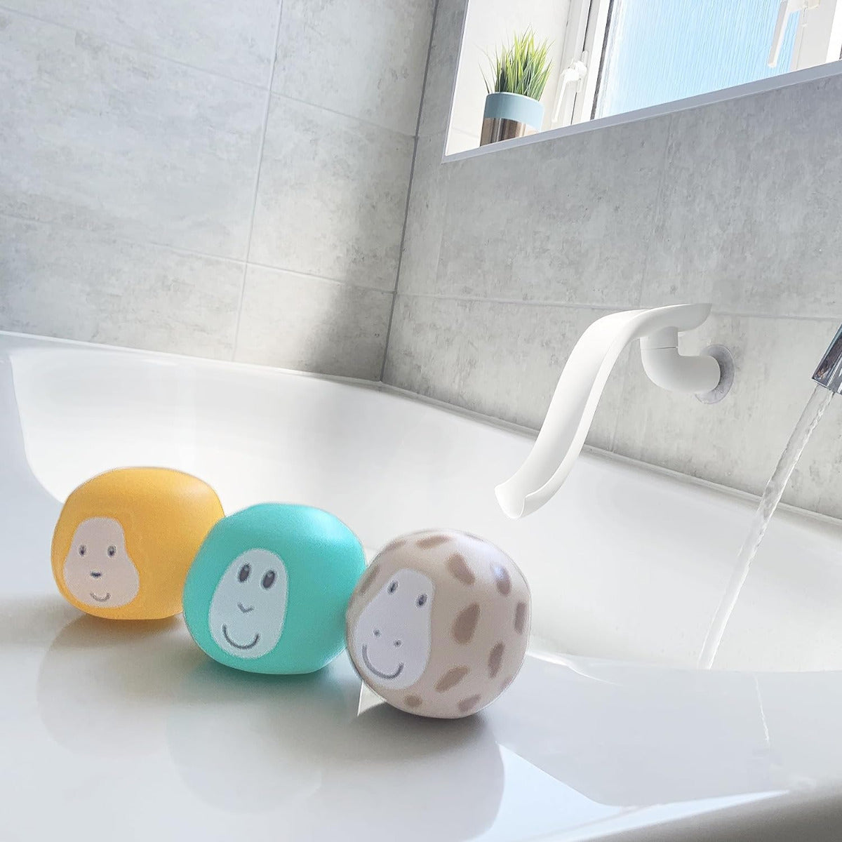 Matchstick Monkey Bathtime Slide Set White
