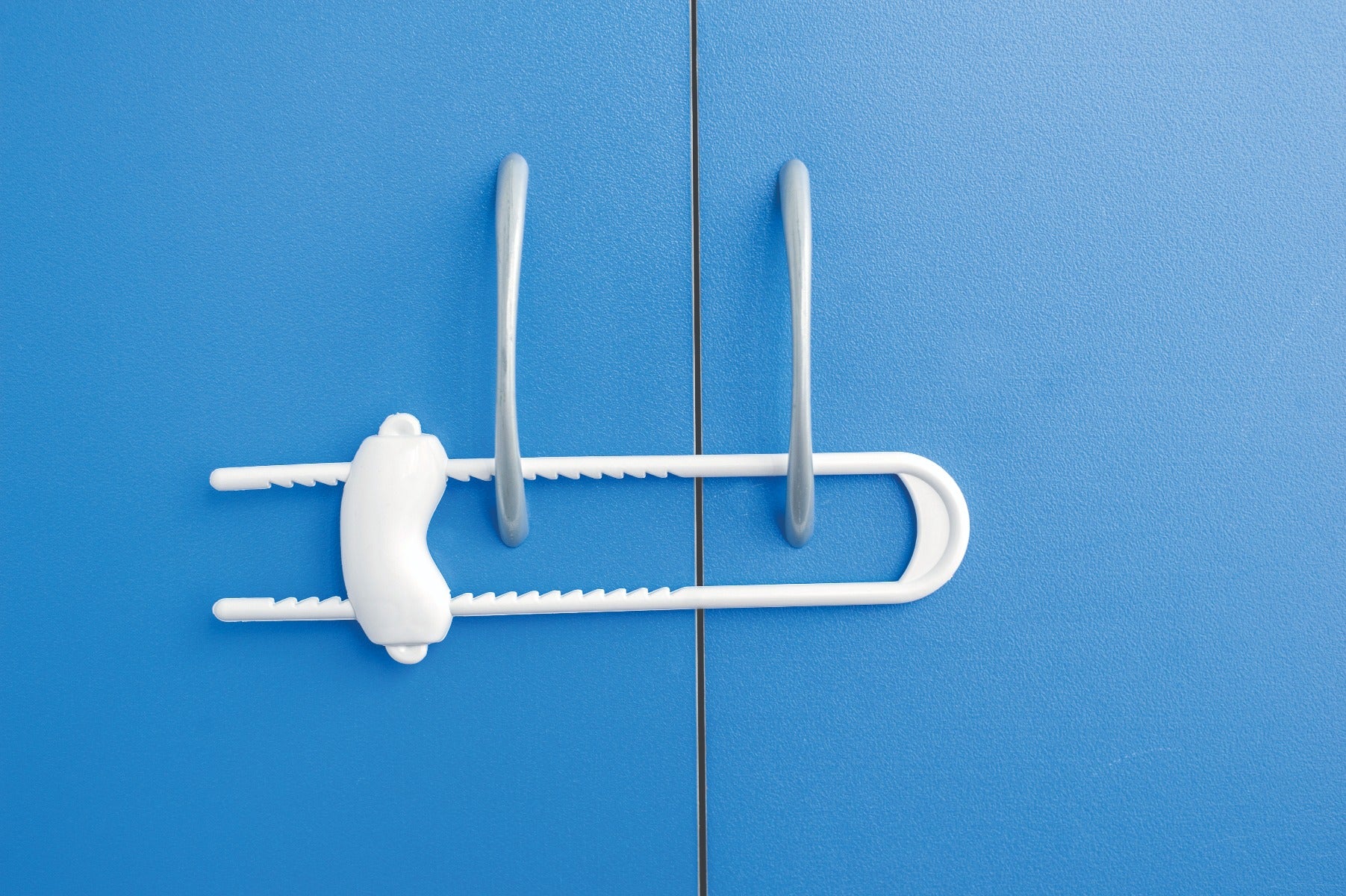 Mycey Sliding Cabinet Lock
